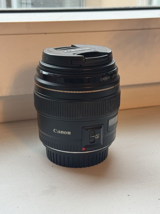 Обʼєктив Canon 85mm (f/1.8) USM