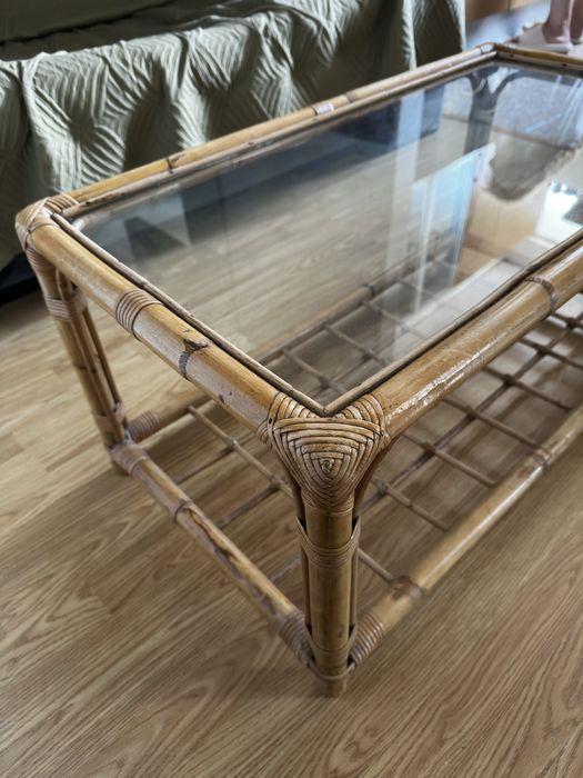Mesa de Centro em Bambu e Vime com Tampo de Vidro