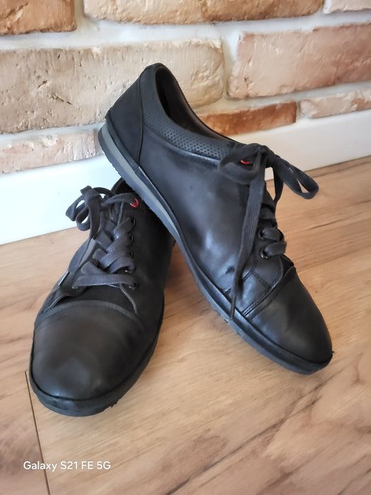 Męskie,  skórzane buty firmy Kazar rozmiar 42