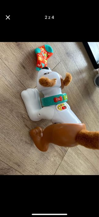 Piesek fisher price raczkowanie