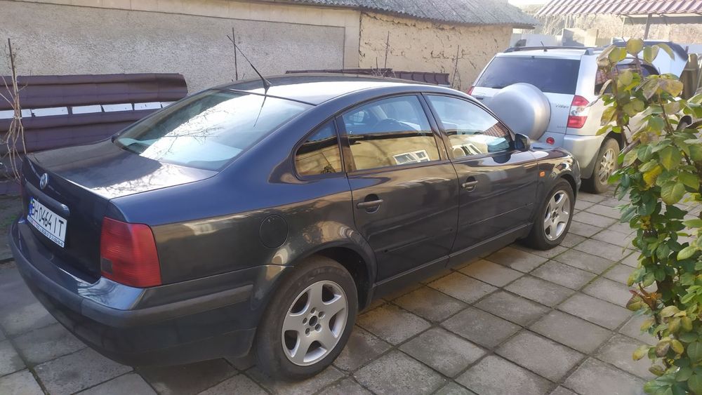 Автомобиль Volkswagen Passat B5
