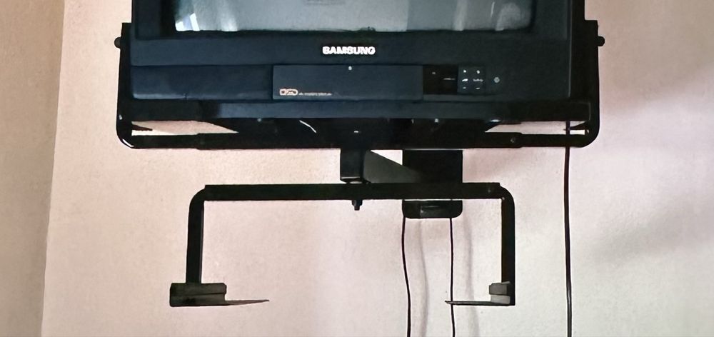 Suporte duplo de Tv e para ouro equipamento