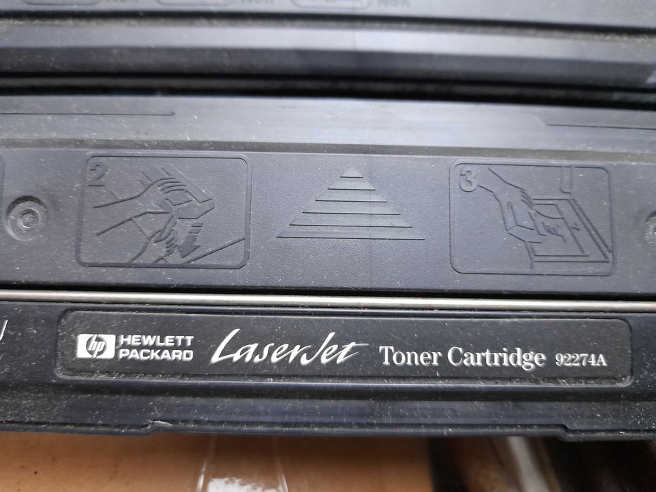 New Original HP Toners425767393422878724