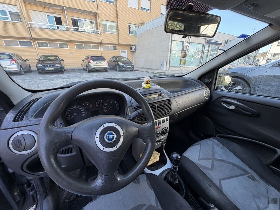 Fiat Punto – 227.450 km – Bom estado