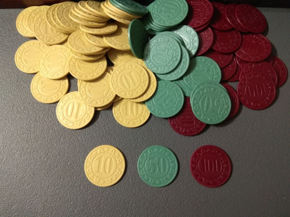 настольная игра Yahtzee Texas Holdem, покер на кубиках