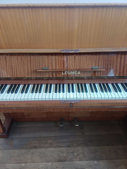 Pianino legnica stan dobry
