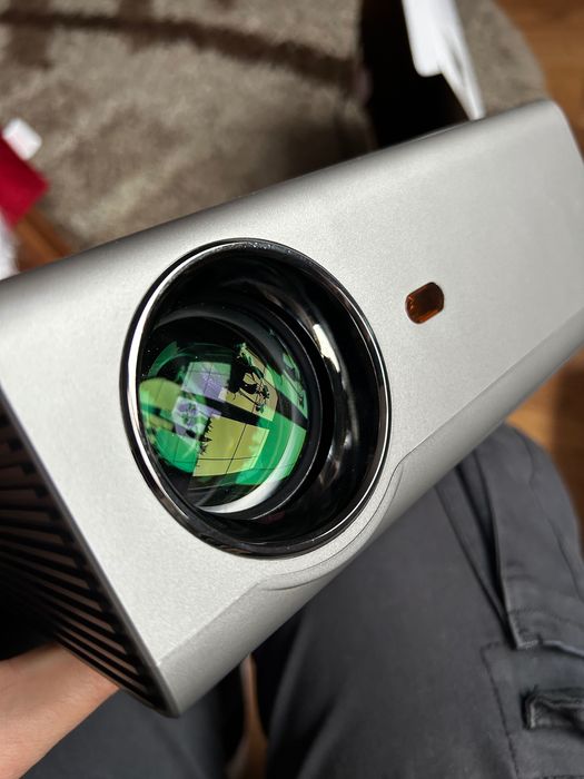 Projektor LED użyty kilka razy