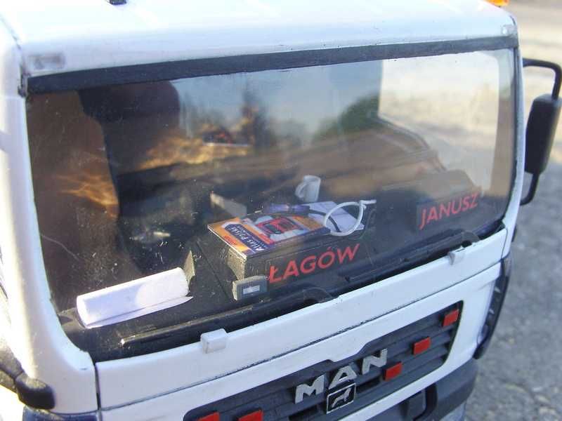 Man tga model 1:24 italeri revell jak żywy