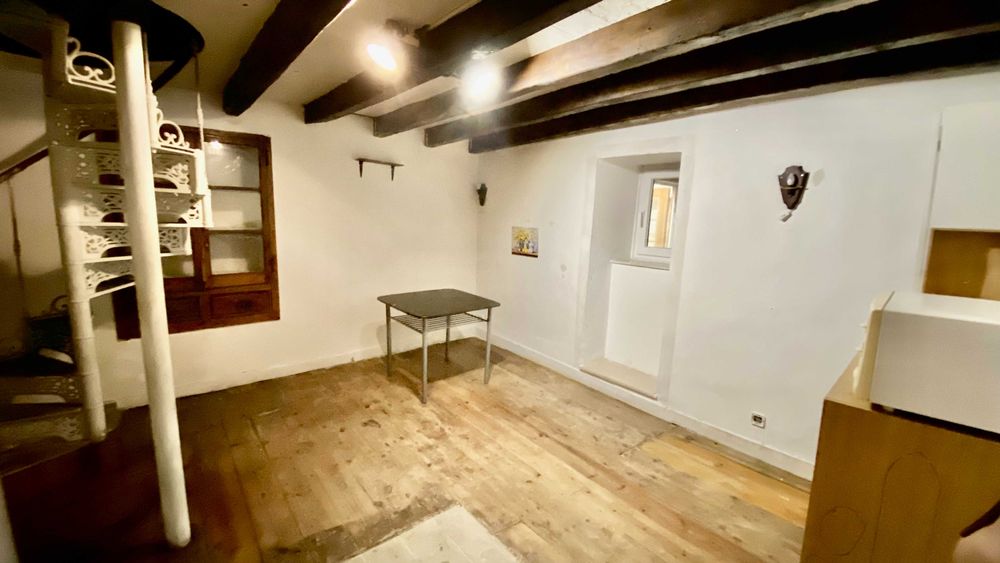 Casa T1 para alugar Alavarinhos