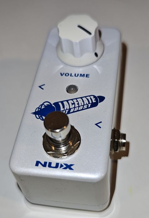 Booster NUX NFB-2 Lacerate