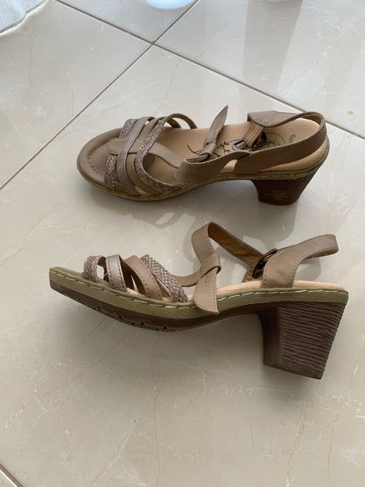 Oportunidade!! Sandálias FOOTFLEXX n°37 . Em excelente estado.