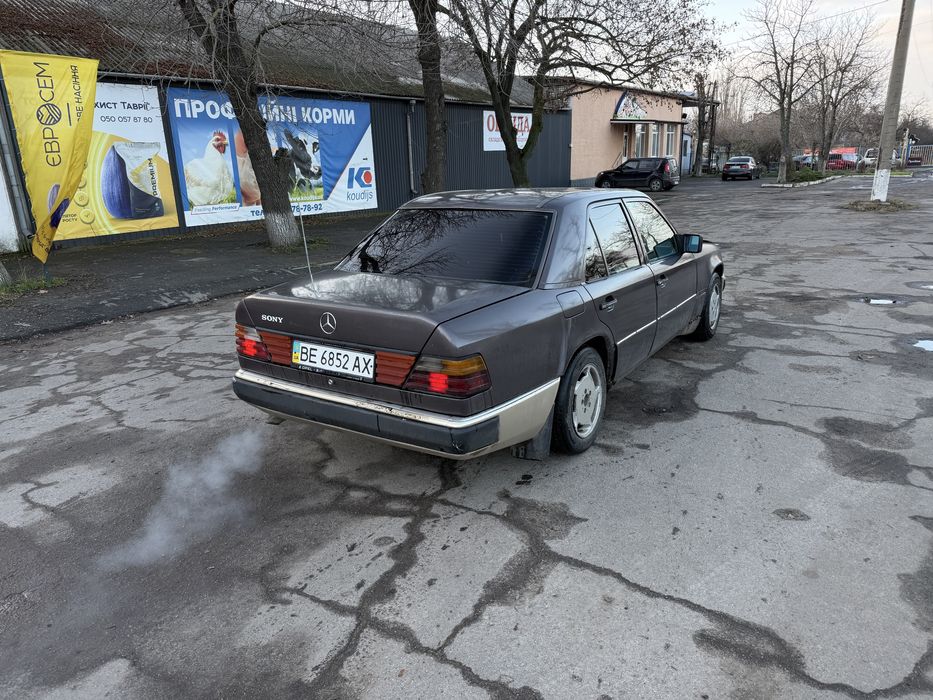 Продам мерседес 124 на автомате