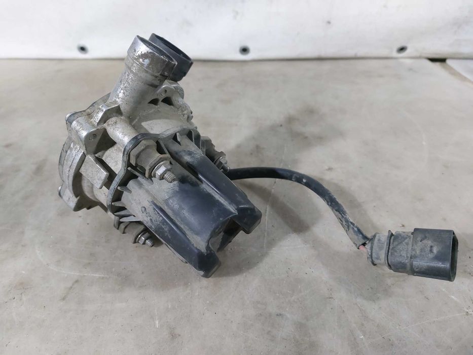 Audi Q7 10-15 Насос воздушный / Ауди Ку7