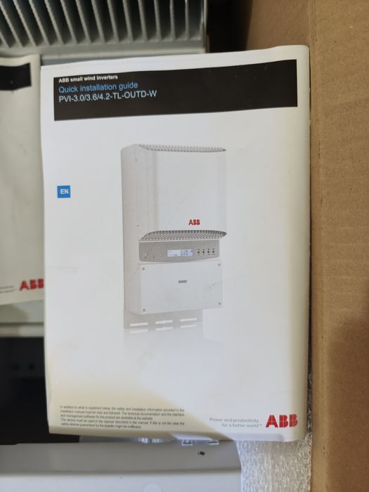 Inversor  eólico  ABB 3000w