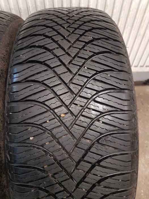 235/55 R18 2 sztuki Goodride Wielosezon