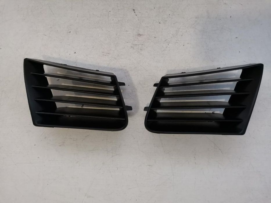 Grelha superior esquerdo / direito para choques seat Ibiza 6L 2002 a 2008