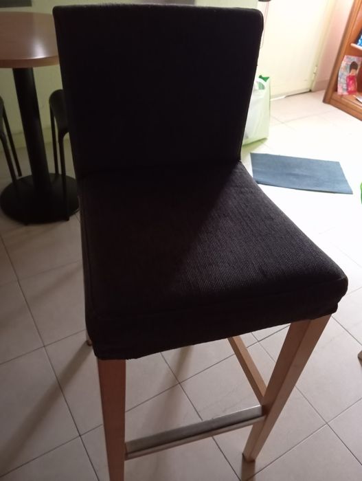 Cadeiras alta tipo sofá