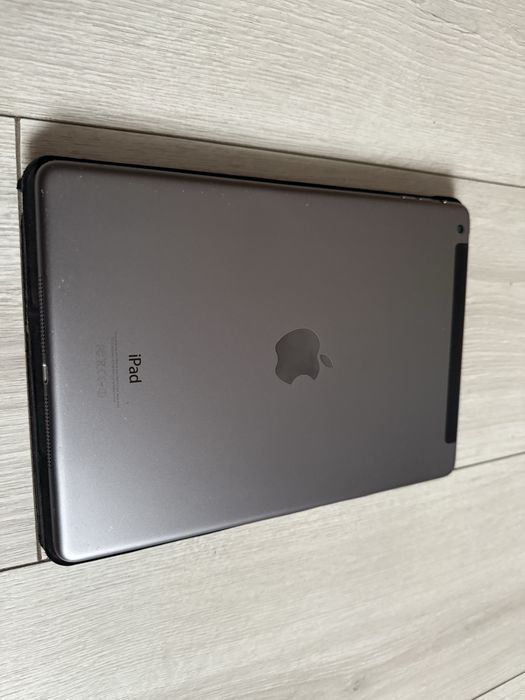 Ipad стан суперовий + чехол