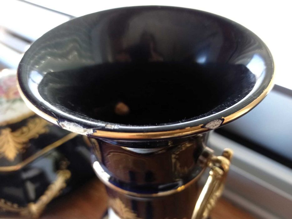 Jarra e pote em porcelana decorada