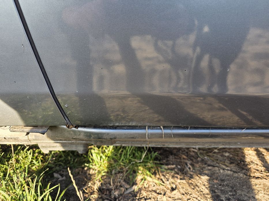 Drzwi Lewy Przód Lewe Przednie Mercedes CLS W219 Lack. C368