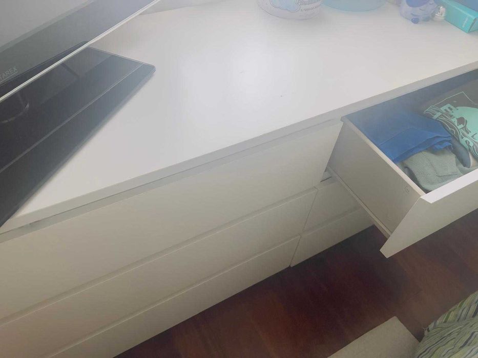Cómoda MALM IKEA, 6 Gavetas, Branca