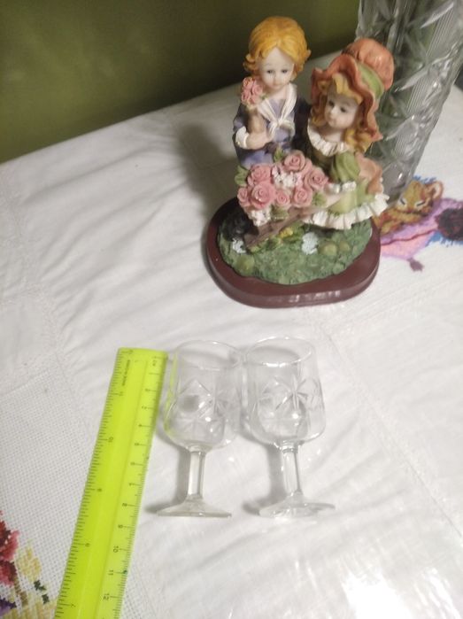 Стакан и рюмочки.