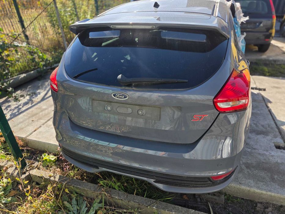 Ford Focus MK3 ST HB 15r 2.0 16V R9DC Ecoboost Wszystkie Części Lakier 3F Sanki Belka Skrzynia Belka Zderzak Lampa Blenda Klapa Fotele Recaro Kubełki