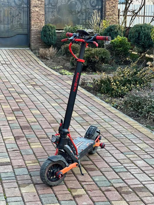Самокат kukirin g2 pro 2025 рік