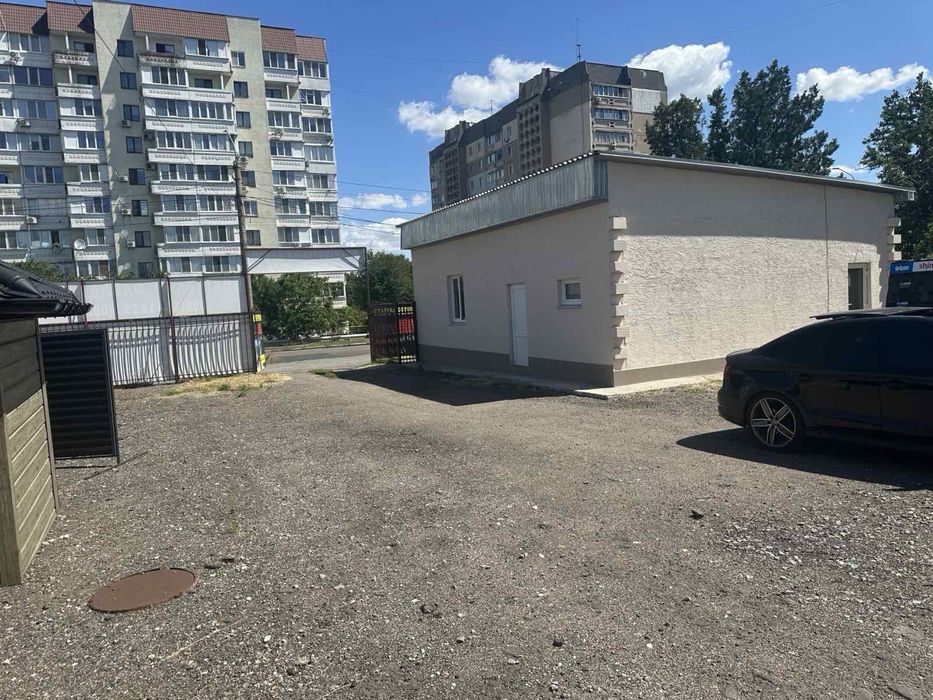 Сдам в аренду площадку  (5 соток) Фасадная  территория. Хозяин