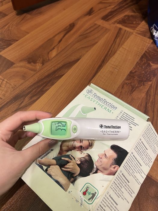 Градусник електронний