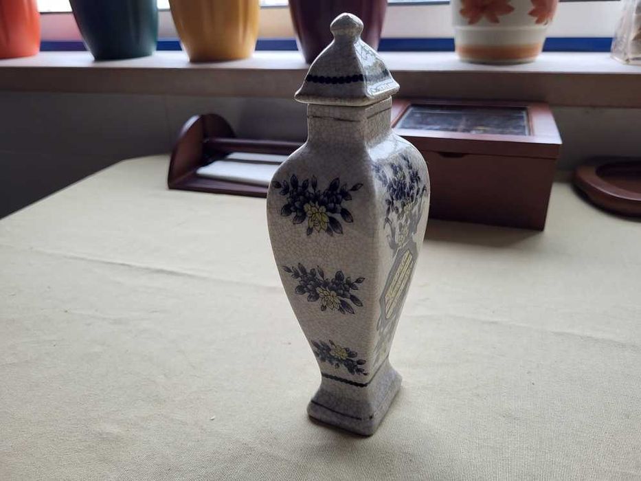 Antique Small Jar64550364536067123