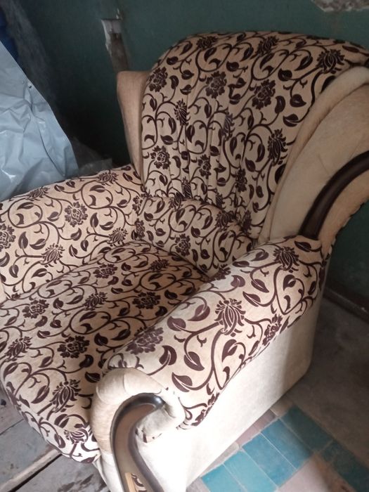 г. Каменское. Мягкое  кресло.