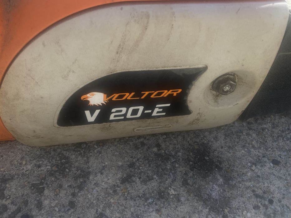 Motoserra elétrica Voltor 2000w