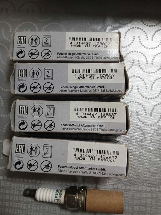 Velas para automoveis NOVAS