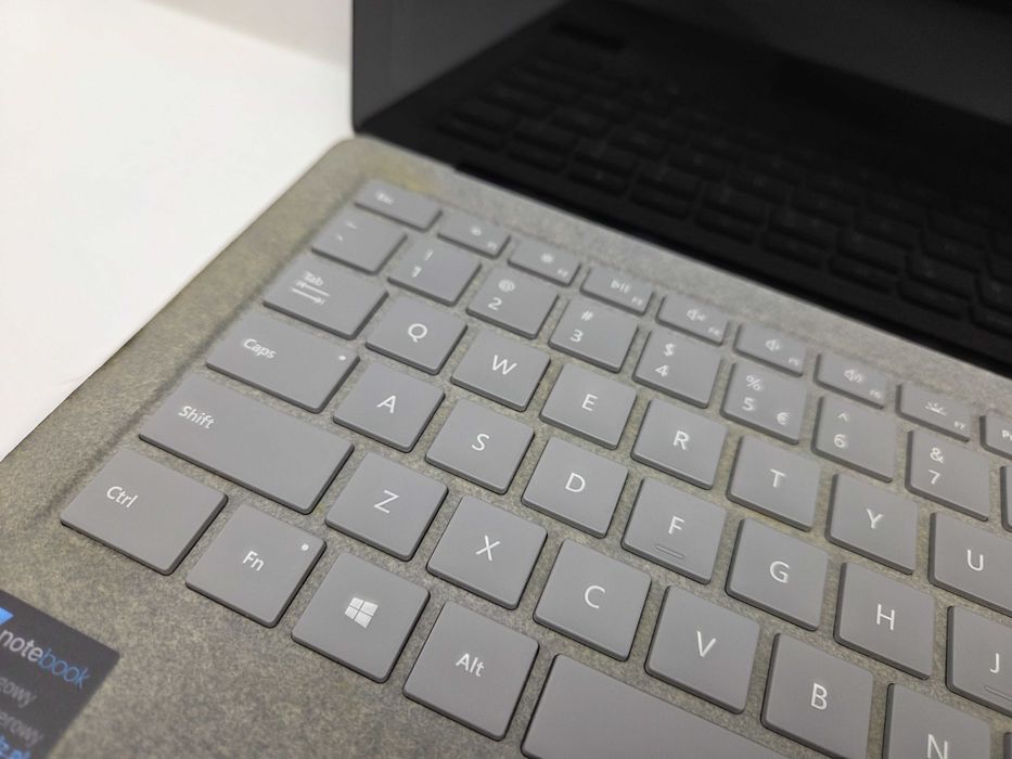 dotykowy Microsoft SURFACE 1769 i5-7200U 2x 2.5GHz 8GB SSD 256GB Win11