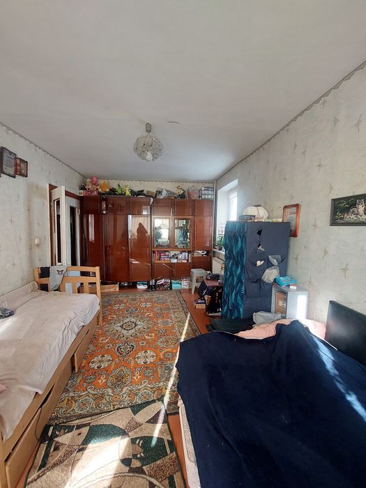 Продам 2к квартиру на Жадова з агв