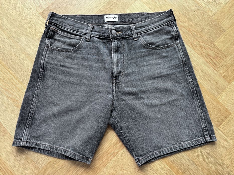 Schorty Wrangler Frontier Shorts W33 Szare – Idealne na Lato!
