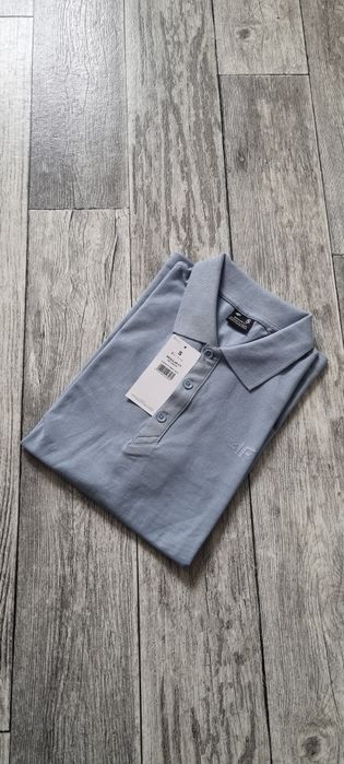081: Elegancka koszulka Polo 4F męska rozmiar S jasno niebieska