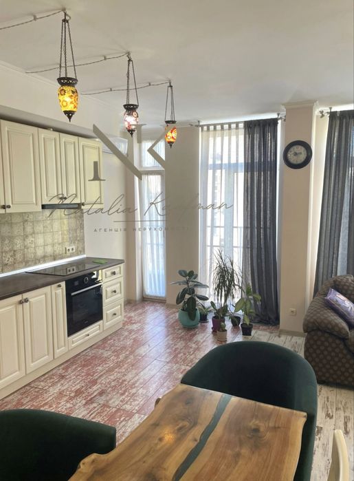 Продаж квартири 63 м2 у жк Комфорт Таун