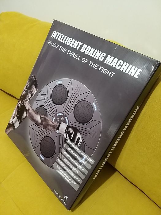 Тренажер для боксу, настінний, інтерактивний