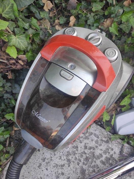 Odkurzacz odkurzacze różne rodzaje