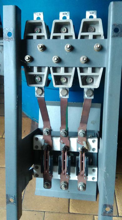 Wyłącznik rozłącznik  ŁOZ 23 ze stelażem