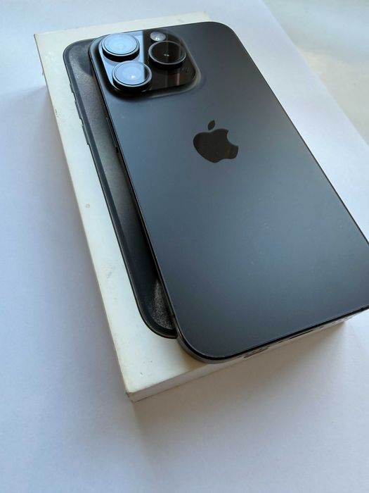 iPhone 15 Pro, Black Titanium, 128 GB