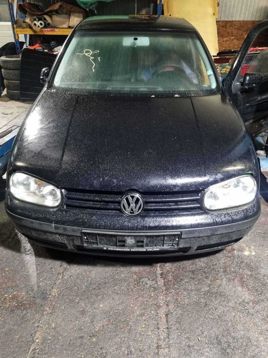 Розборка/Продаж запчастин Volkswagen Golf 4