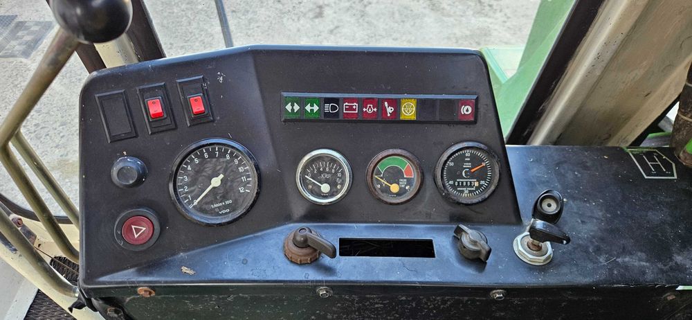 Комбайн зернозбиральний John Deere 1042 2.6m