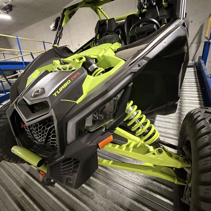 Zarejstrowany Can-Am Maverick x3 X-MR/ X-RS