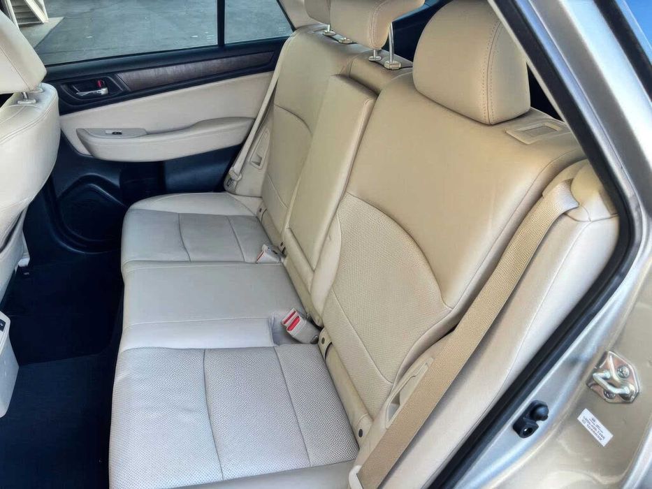 Subaru Outback Limited      2017