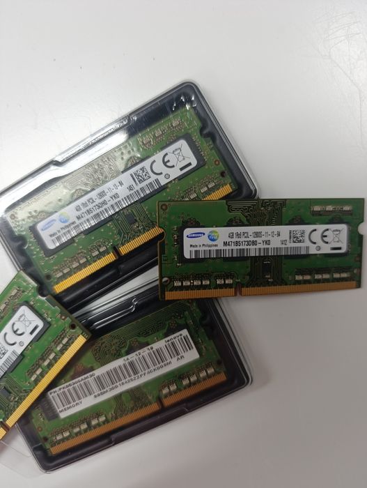 Продам DDR3 4gb Samsung разом 32gb