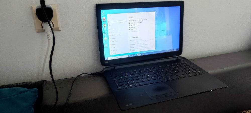 Laptop Toshiba Satellite C50D-B-120