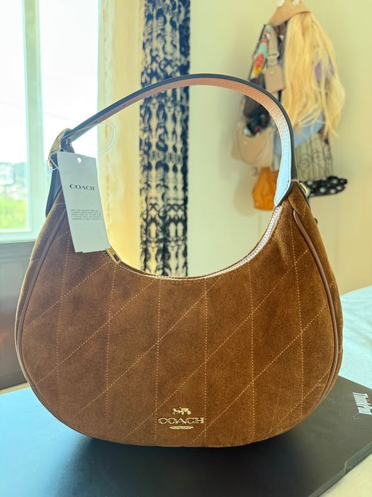 Mala Coach Emily Shoulder Bag em Camurça | Nova com Etiqueta